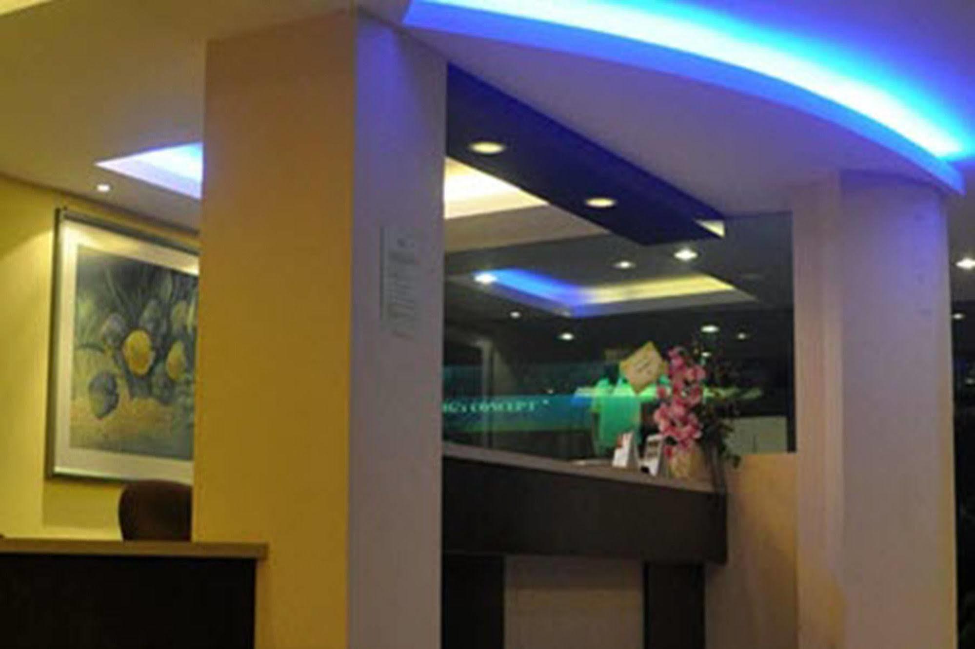 Golden Bay Hotel Malacca ภายนอก รูปภาพ