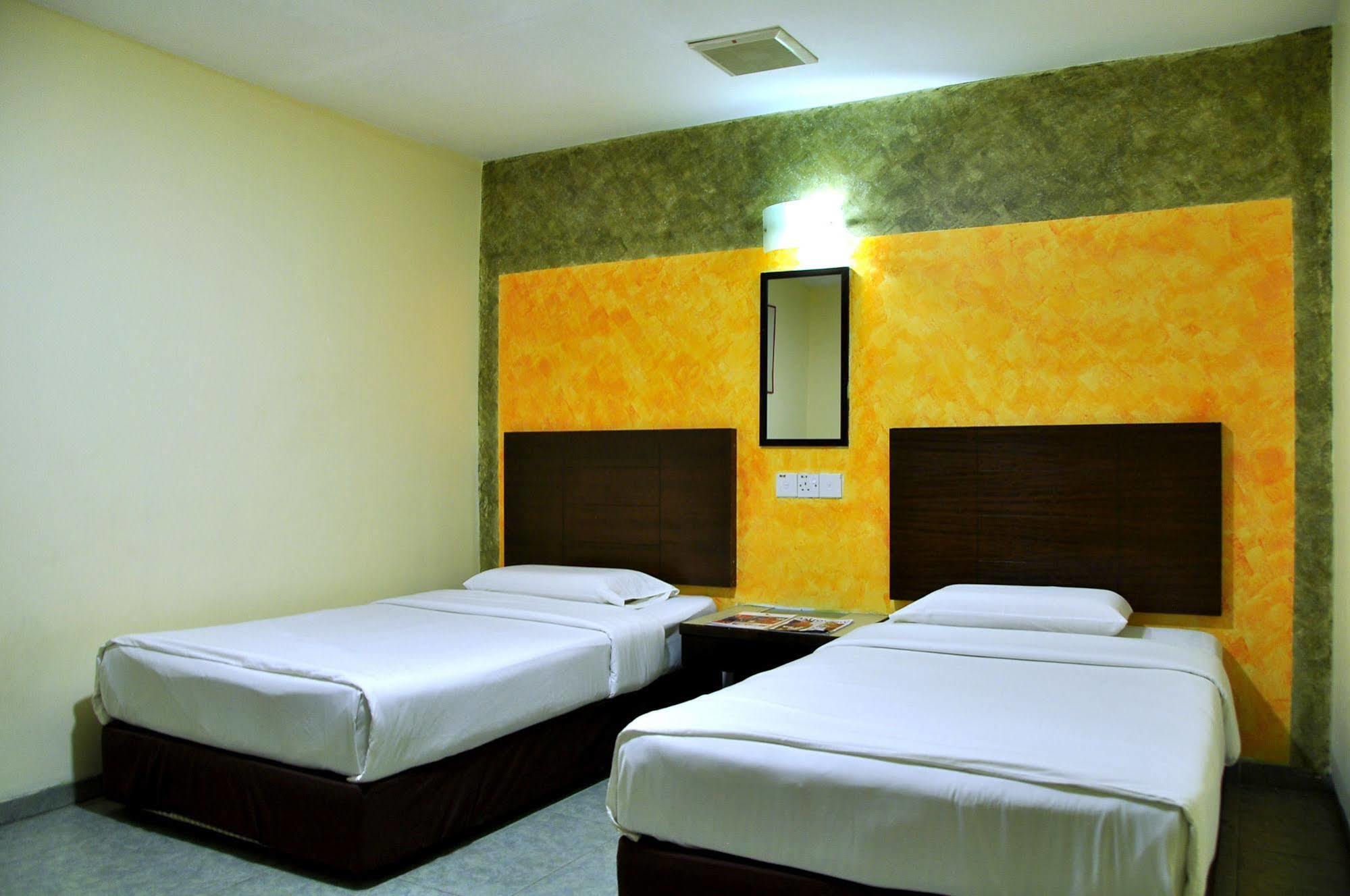 Golden Bay Hotel Malacca ภายนอก รูปภาพ