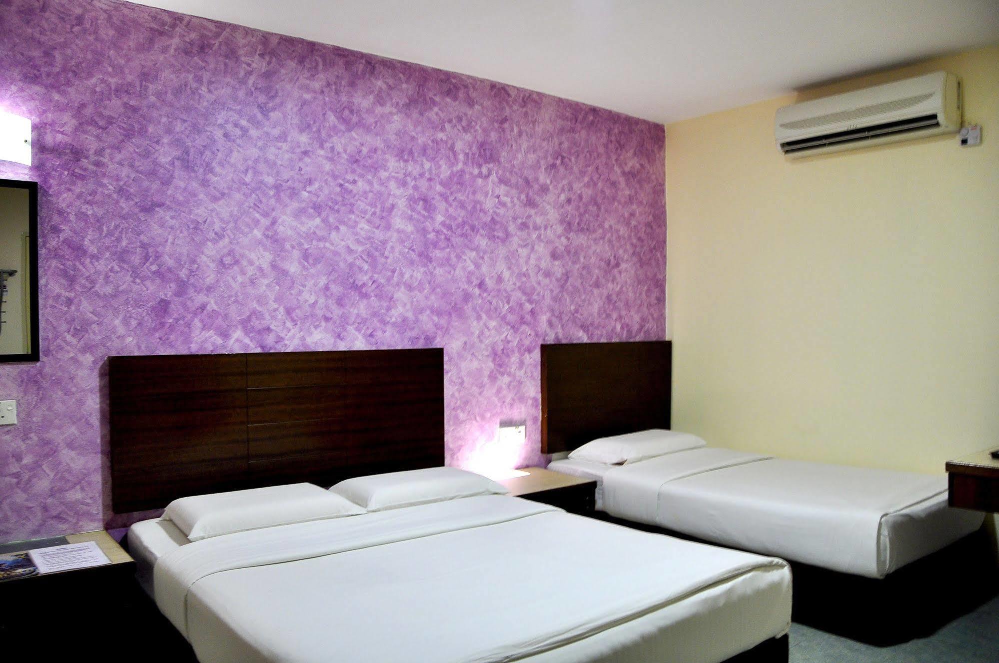 Golden Bay Hotel Malacca ภายนอก รูปภาพ